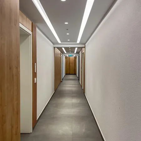 Apartment Cityscape Oasis, Stylish & Cozy Apt, Private Parking