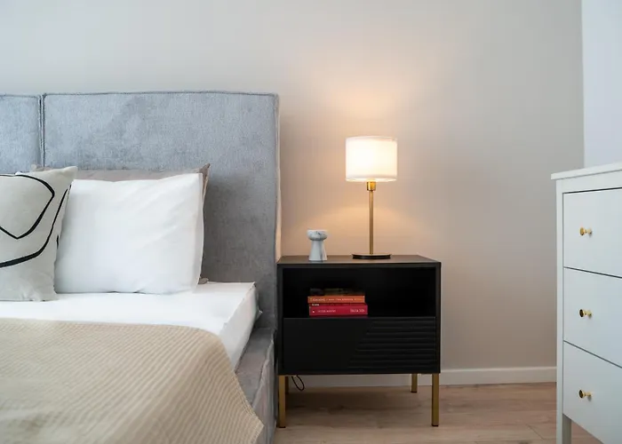 Cozy Cityscape Oasis, Stylish & Cozy Apt, Private Parking Appartement Braşov