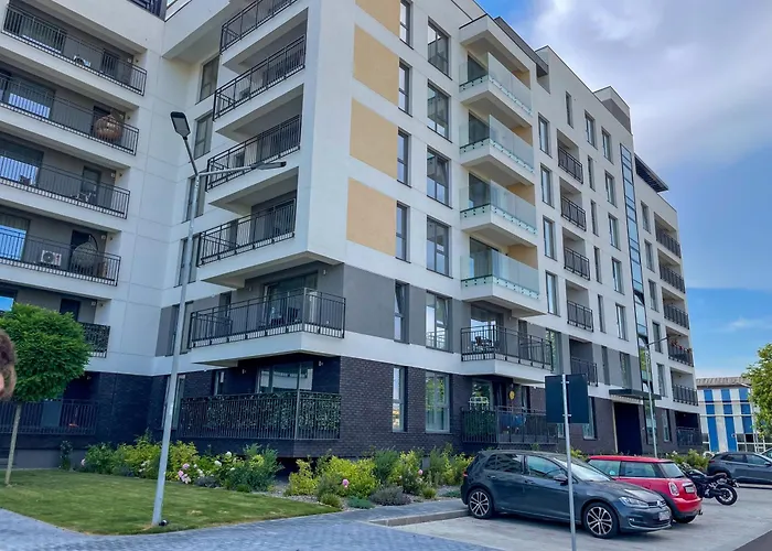 Cozy Cityscape Oasis, Stylish & Cozy Apt, Private Parking Appartement Braşov