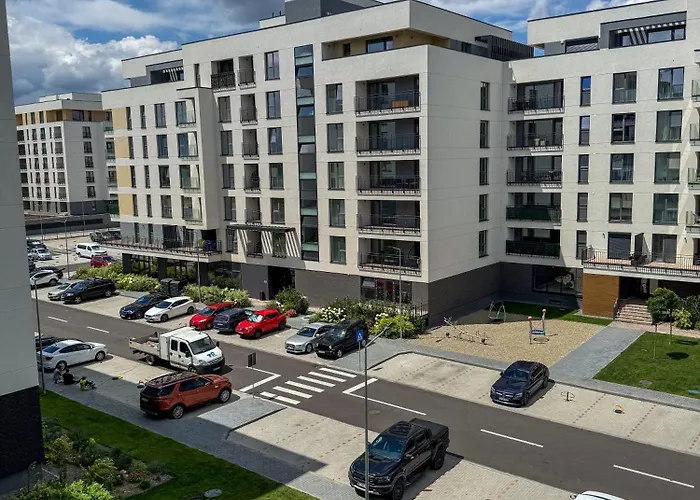 Cozy Cityscape Oasis, Stylish & Cozy Apt, Private Parking * Brasov